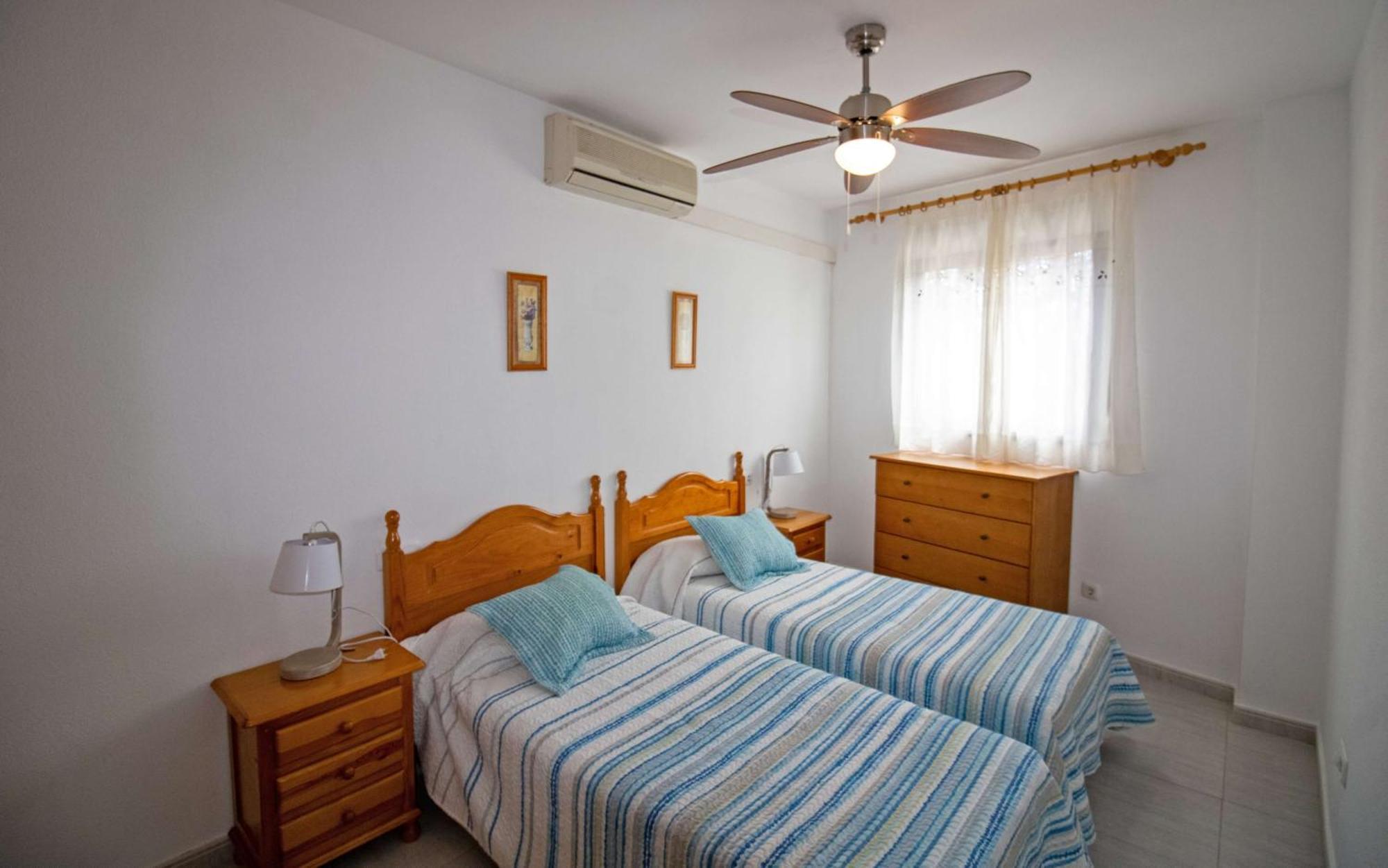 Bajo Con Terraza, Parking Y Piscina En El Centro Porta Mediterranea Albert Villas Alcossebre Exterior foto